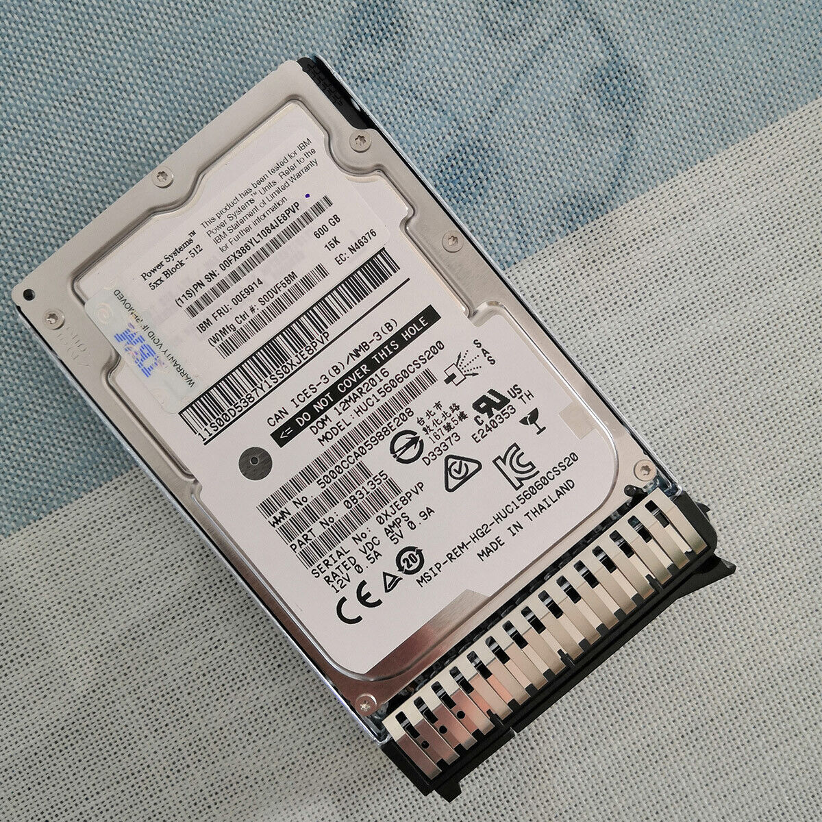 IBM 600GB 15K 12G SAS 2.5'' Hard Disk No Tray // 00E9914 / HUC156060CSS200 / 0B1355 (Used) // สินค้ารับประกัน โดย บริษัท อะไหล่เซิร์ฟเวอร์ จำกัด