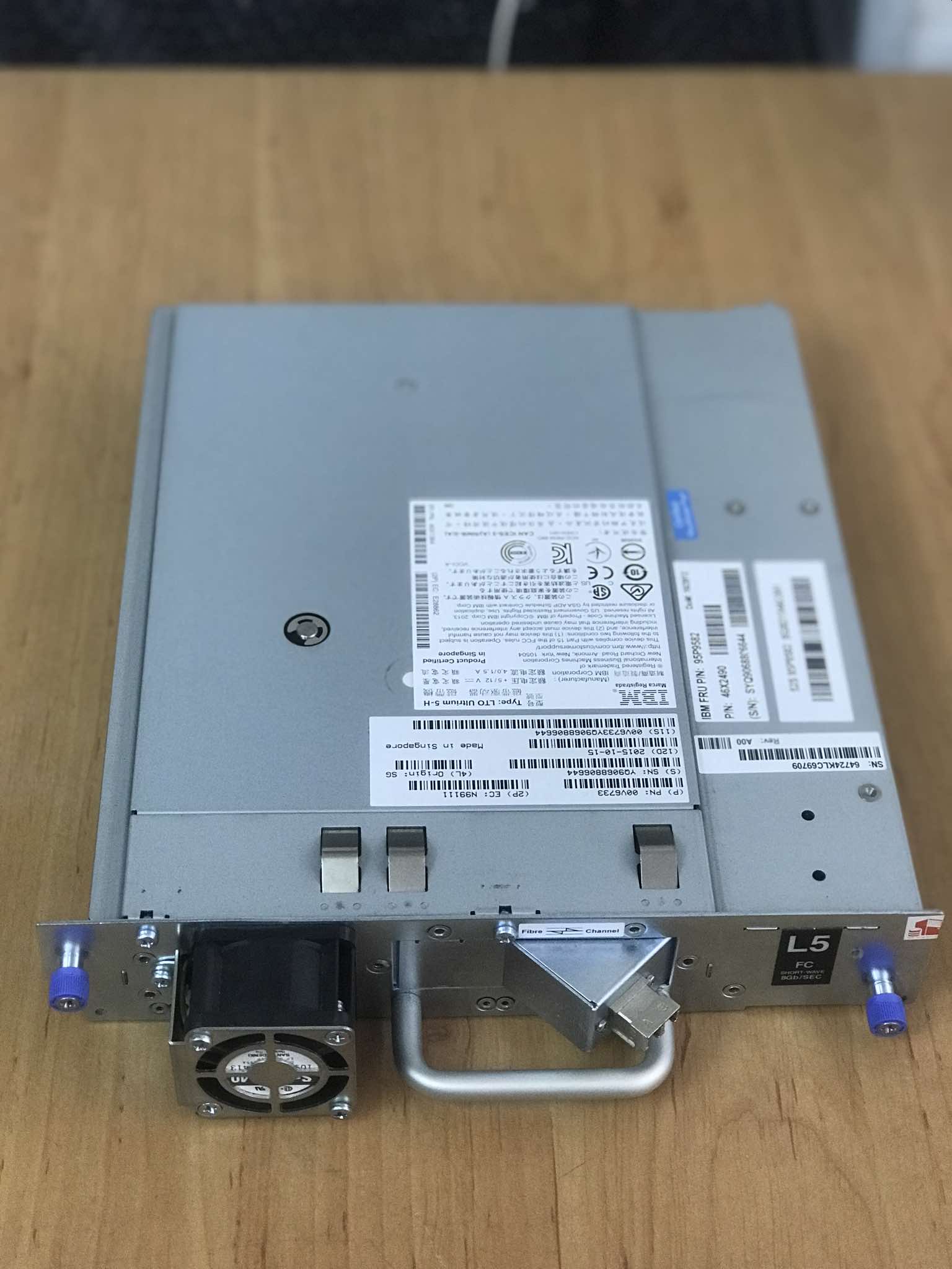 IBM 3573-8248 LTO5 Fibre channel HH Tape Drive FC 8GB // 00V6733, 46X2490, 95P9582 (Used) // สินค้ารับประกัน โดย บริษัท อะไหล่เซิร์ฟเวอร์ จำกัด