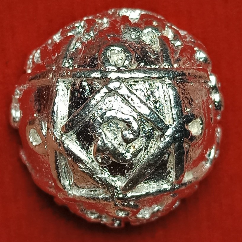 ลูกอมโคตรเศรษฐี เนื้อสัมฤทธิ์ชุบเงิน หลวงพ่อหวั่น วัดคลองคูณ รุ่นสารพัดนึก