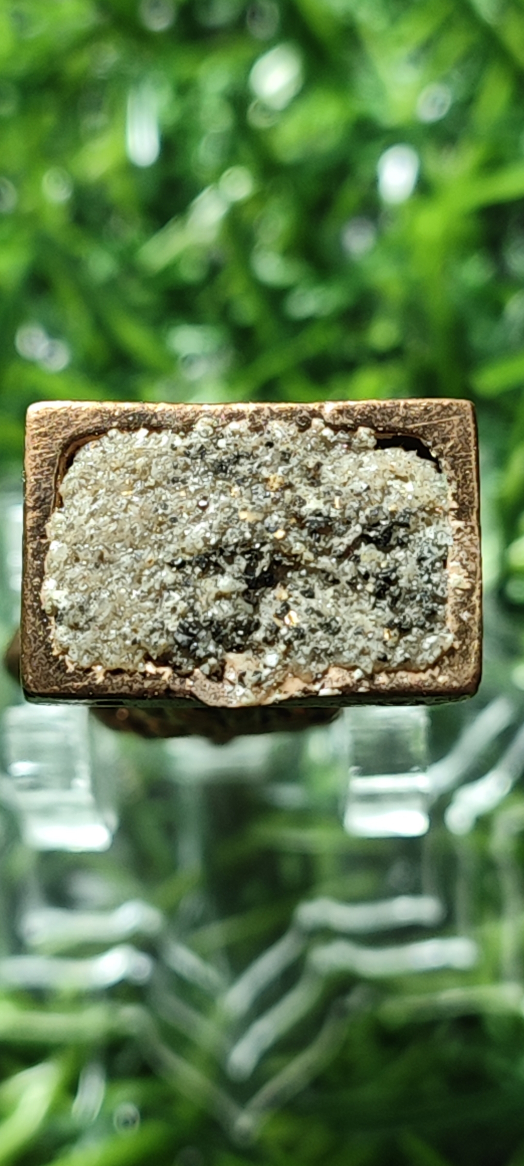 พระสีสแลงแงงถือดาบคู่ พระอาจารย์อนุสรณ์ (ต้อม) ปภสสฺโร วัดท่าสะแบง จ.ร้อยเอ็ด