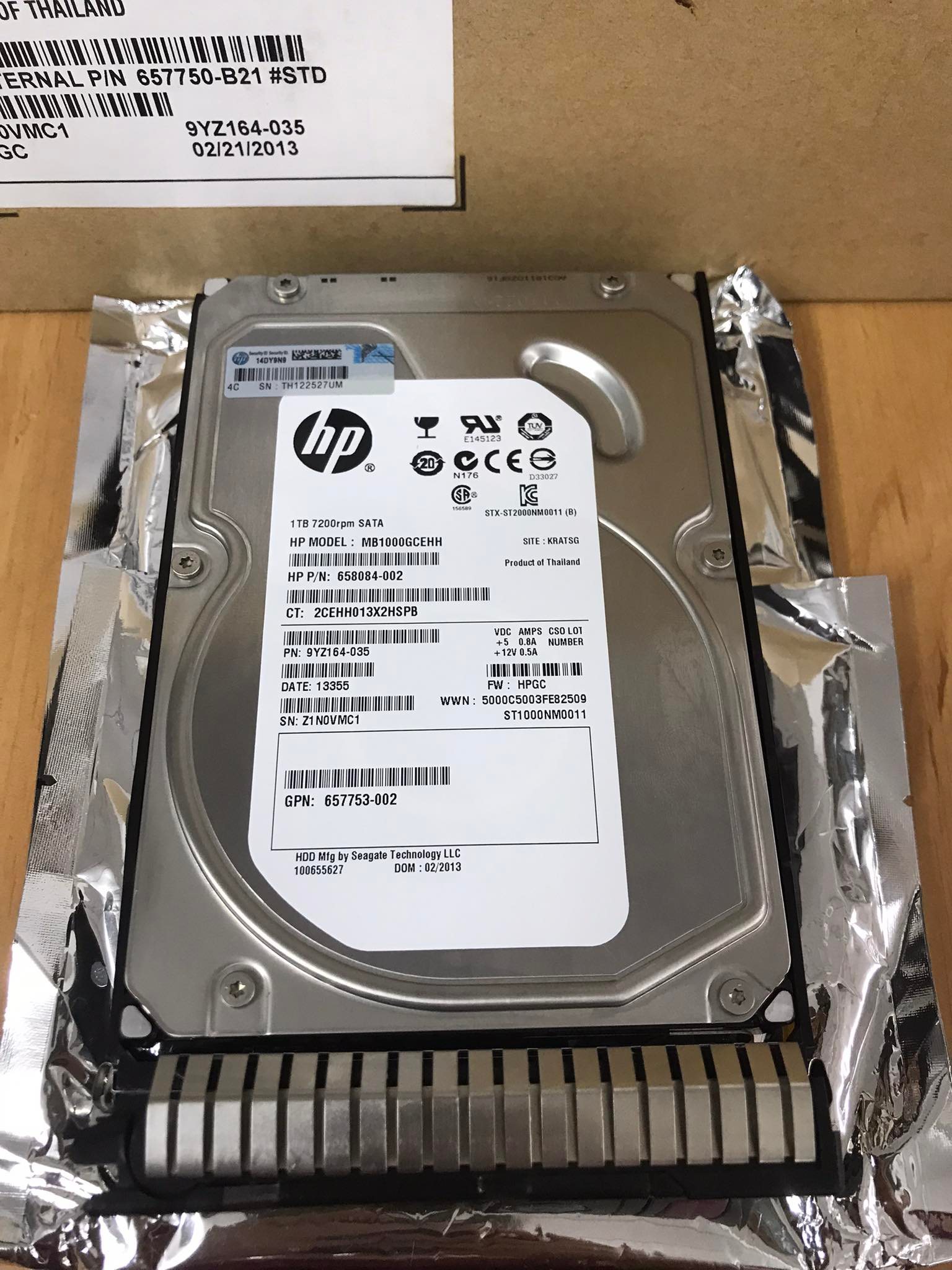 HP 695503-001 1TB 7.2K SATA 3.5" HDD 658084-002 657753-002 LFF Hard Drive HD ST1000NM0011 (New in Box) // สินค้ารับประกัน โดย บริษัท อะไหล่เซิร์ฟเวอร์ จำกัด