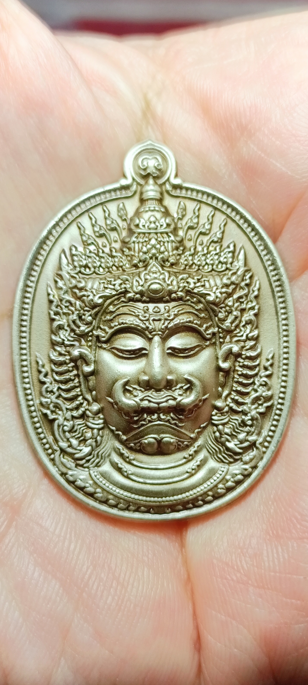 เหรียญ รุ่น เทพเศรษฐี หลวงพ่อพัฒน์ ปุญญกาโม วัดห้วยด้วน ออกแบบโดย ช่าง นเรศ มือทอง