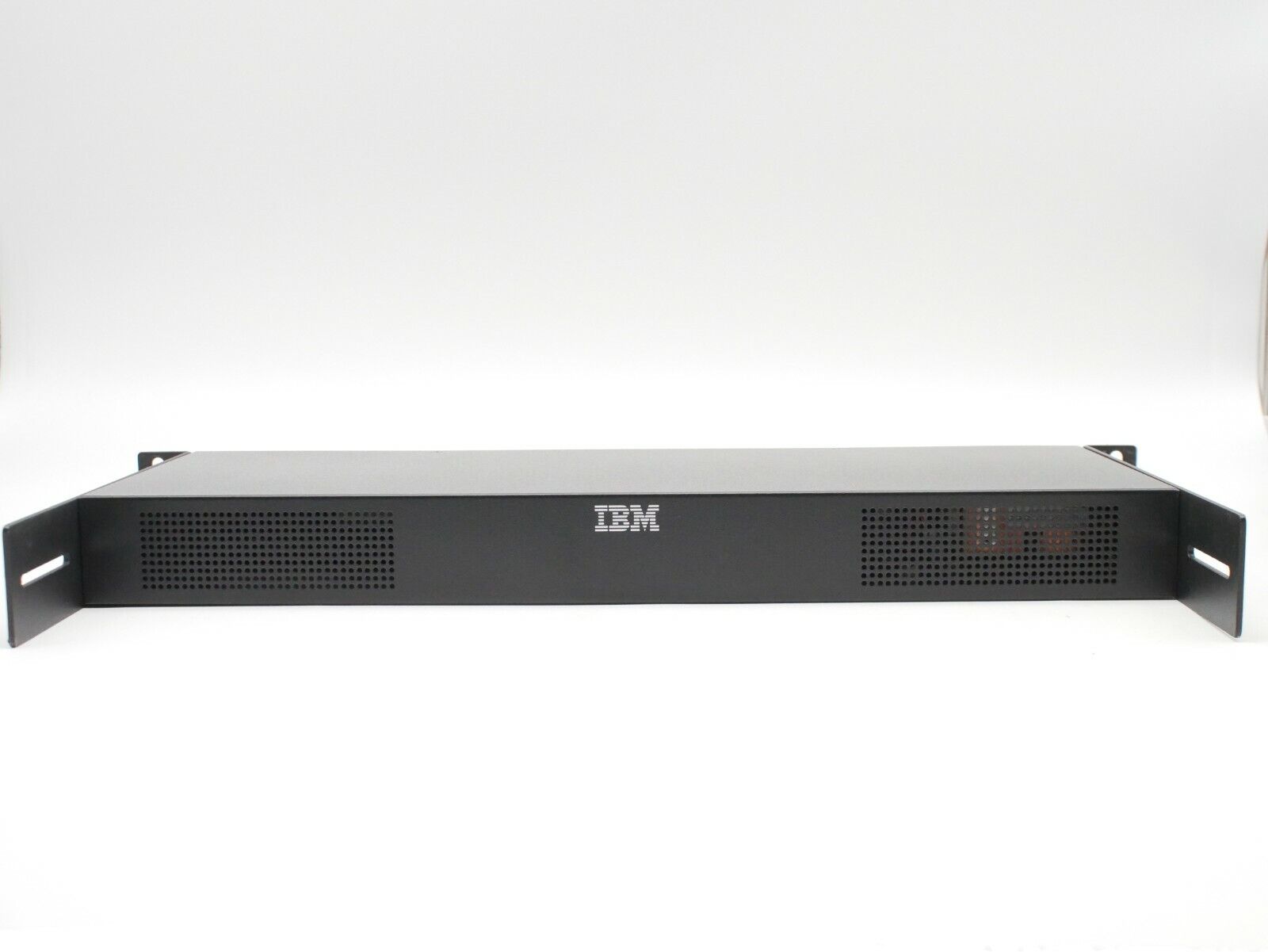 IBM 1754-HC3 8 Port VGA Ethernet KVM Console Manager Switch P/N:69Y6015 (Used) // สินค้ารับประกัน โดย บริษัท อะไหล่เซิร์ฟเวอร์ จำกัด