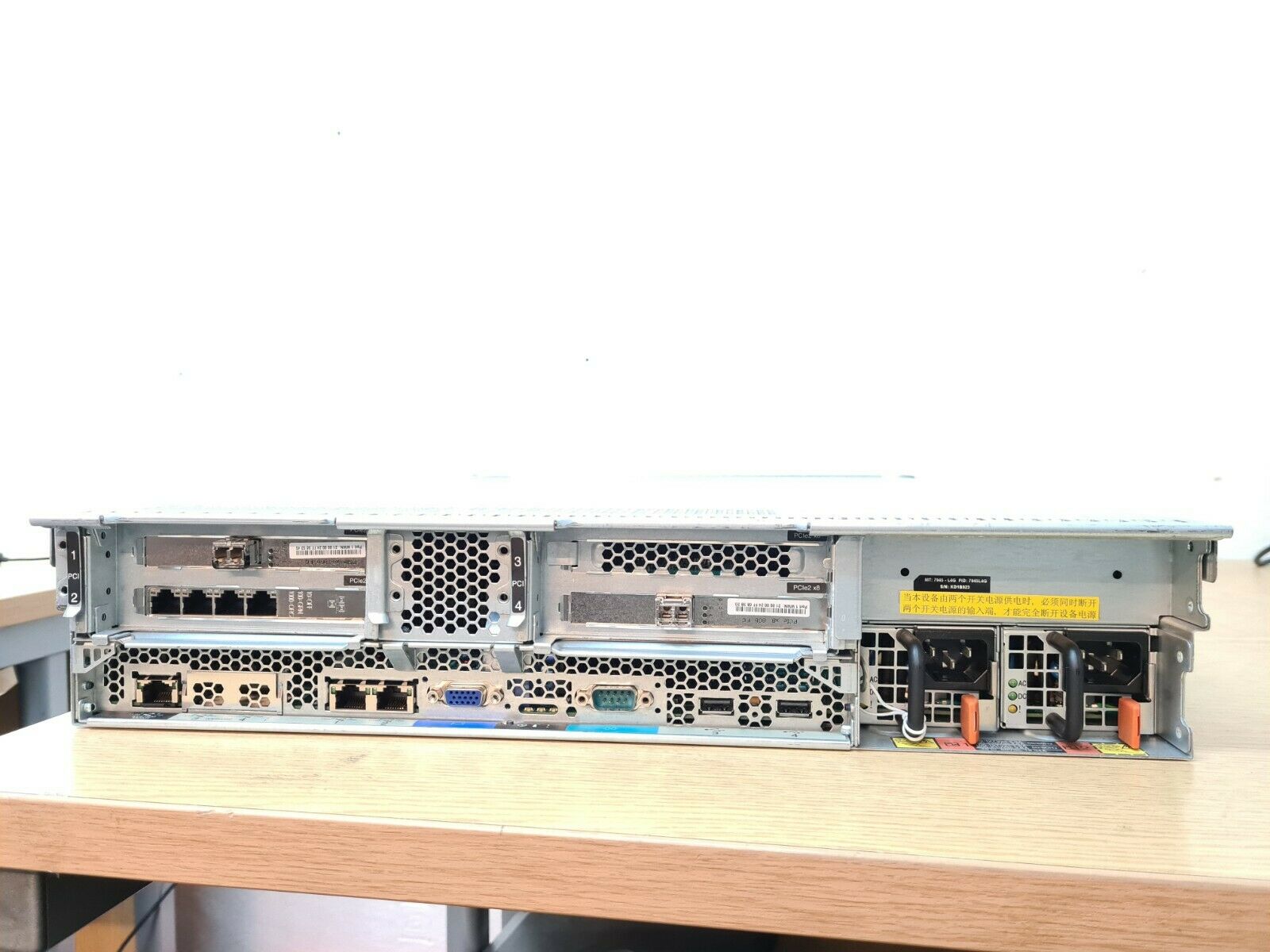 IBM x3650 M3 CPU E5506 x 2 / Ram 32Gb PC3L-10600R / HDD 300GB 10K SAS 2.5" x 3 / Power Supply 675W x 2 สินค้ารับประกัน โดย บริษัท อะไหล่เซิร์ฟเวอร์ จำกัด