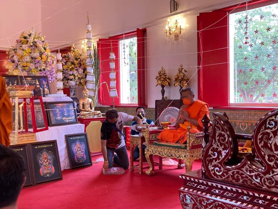 พระราชมงคลวัชราจารย์ รุ่น อริยทรัพย์สุวรรณ หลวงพ่อพัฒน์ ปุญญกาโม วัดห้วยด้วน ๒๕๖๕ รายการที่ ๑๔ superblack เพ้นท้าวเวสสีฟ้า