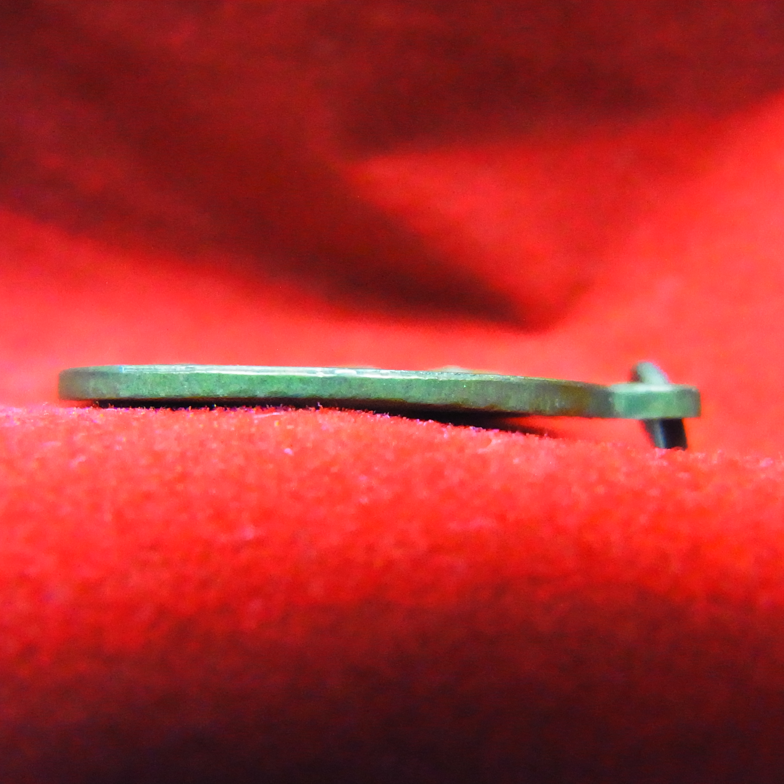 พระเหรียญผาบาตรหลวงพ่อเหลือ วัดสร้อยทอง