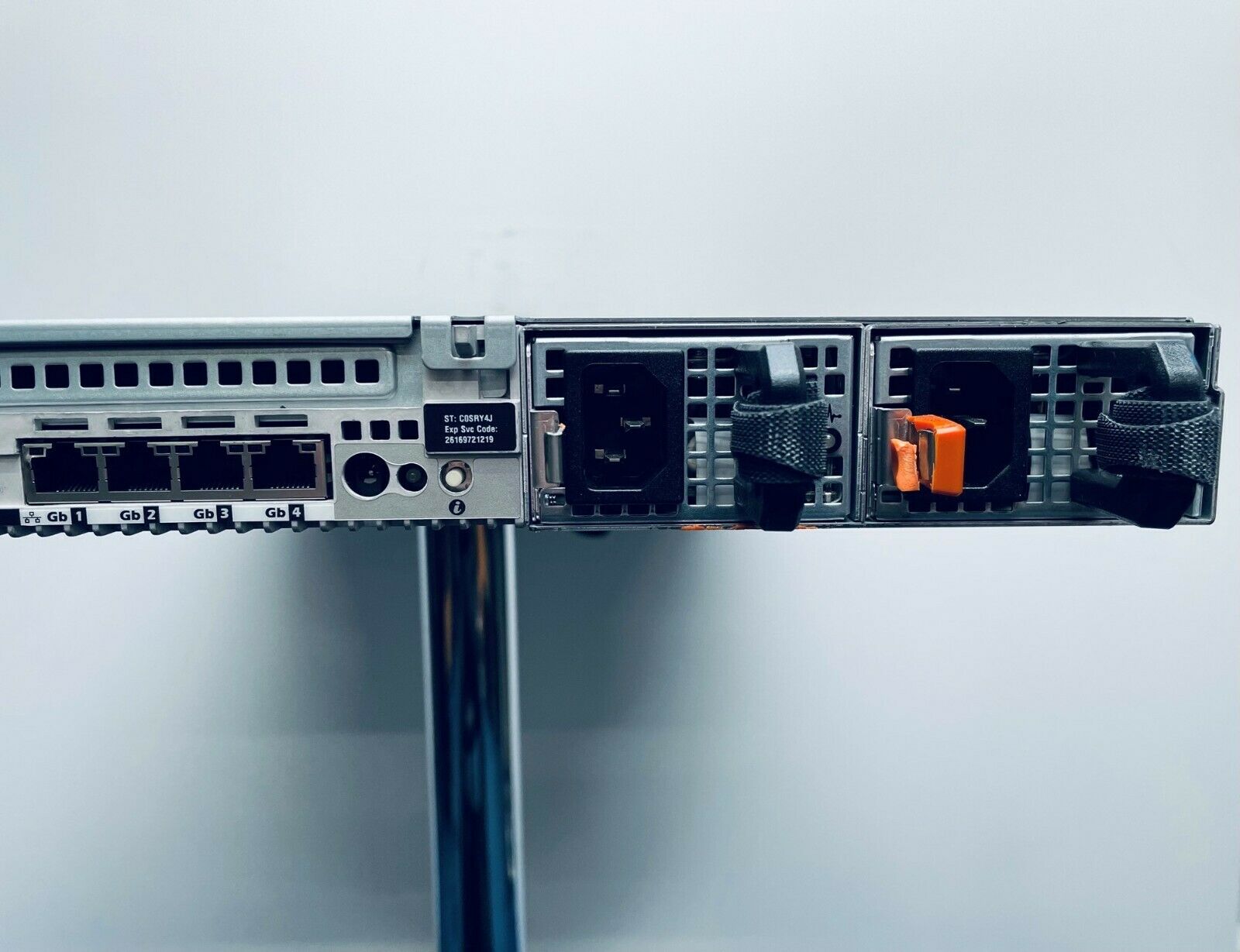 Dell PowerEdge R610 Server / Dell R610 / CPU E5620 2.40GHzx2 / Ram16GB PC3L-10600R / HDD 300GB 10K SAS 2.5"x2 / Raid PERC H700 / Power Supply 502W x 2 (Used) // สินค้ารับประกัน โดย บริษัท อะไหล่เซิร์ฟเวอร์ จำกัด