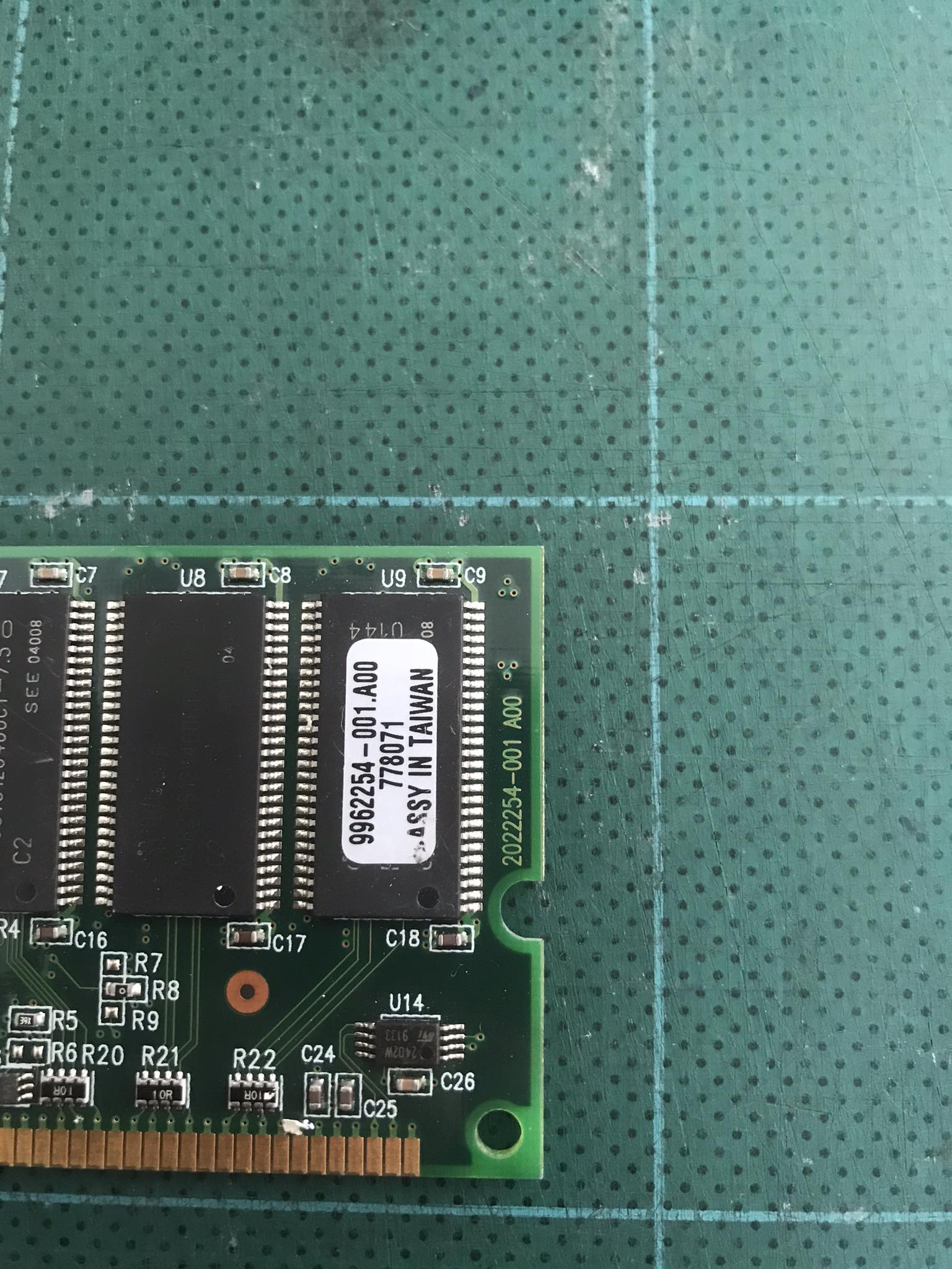 Kingston 256MB 133MHz PC133 ECC Registered CL3 168-Pin DIMM Memory Module / KTC-PRL133/256 / 9962254-001 // (USED) สินค้ารับประกัน โดย บริษัท อะไหล่เซิร์ฟเวอร์ จำกัด