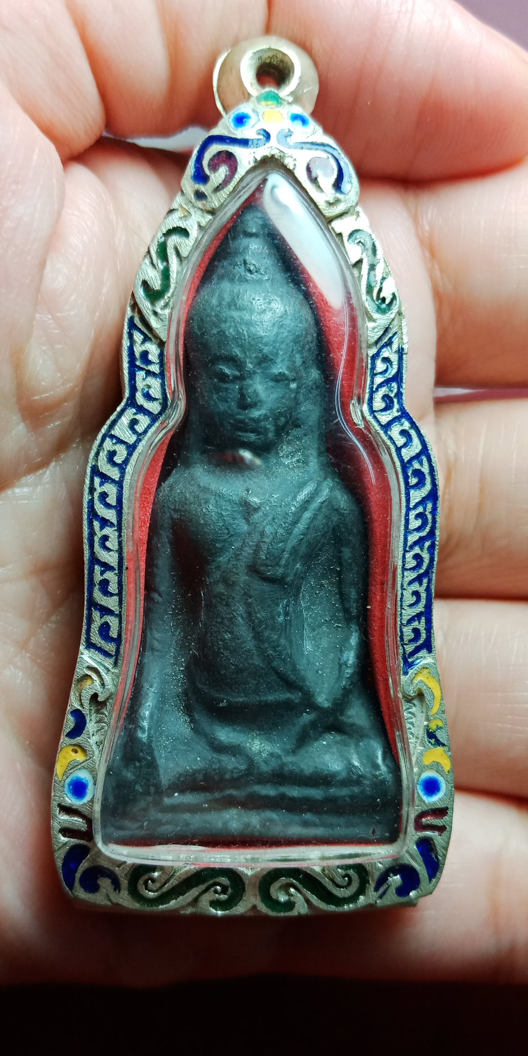 พระหูยาน หลวงพ่อชำนาญ วัดบางกุฏีทอง เนื้อชินผสมชนวนพระกรุเก่า