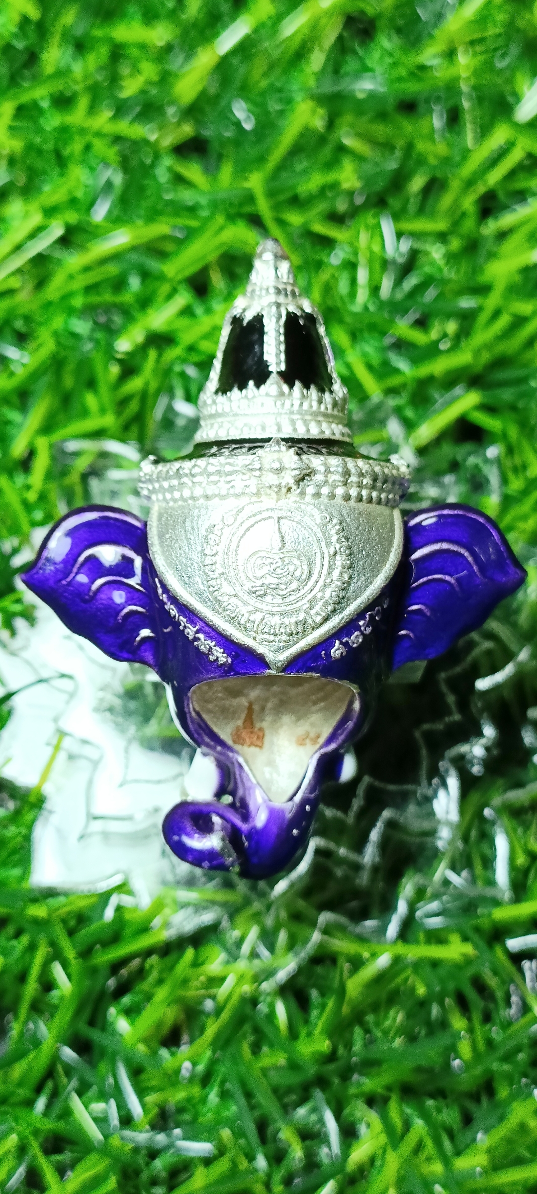 เศียรพระพิฆเณศประทานพร หลวงพ่อพัฒน์ วัดห้วยด้วน ปี 2565 เนื้อกะไหล่เงินลงยาม่วง หมายเลข๔๕