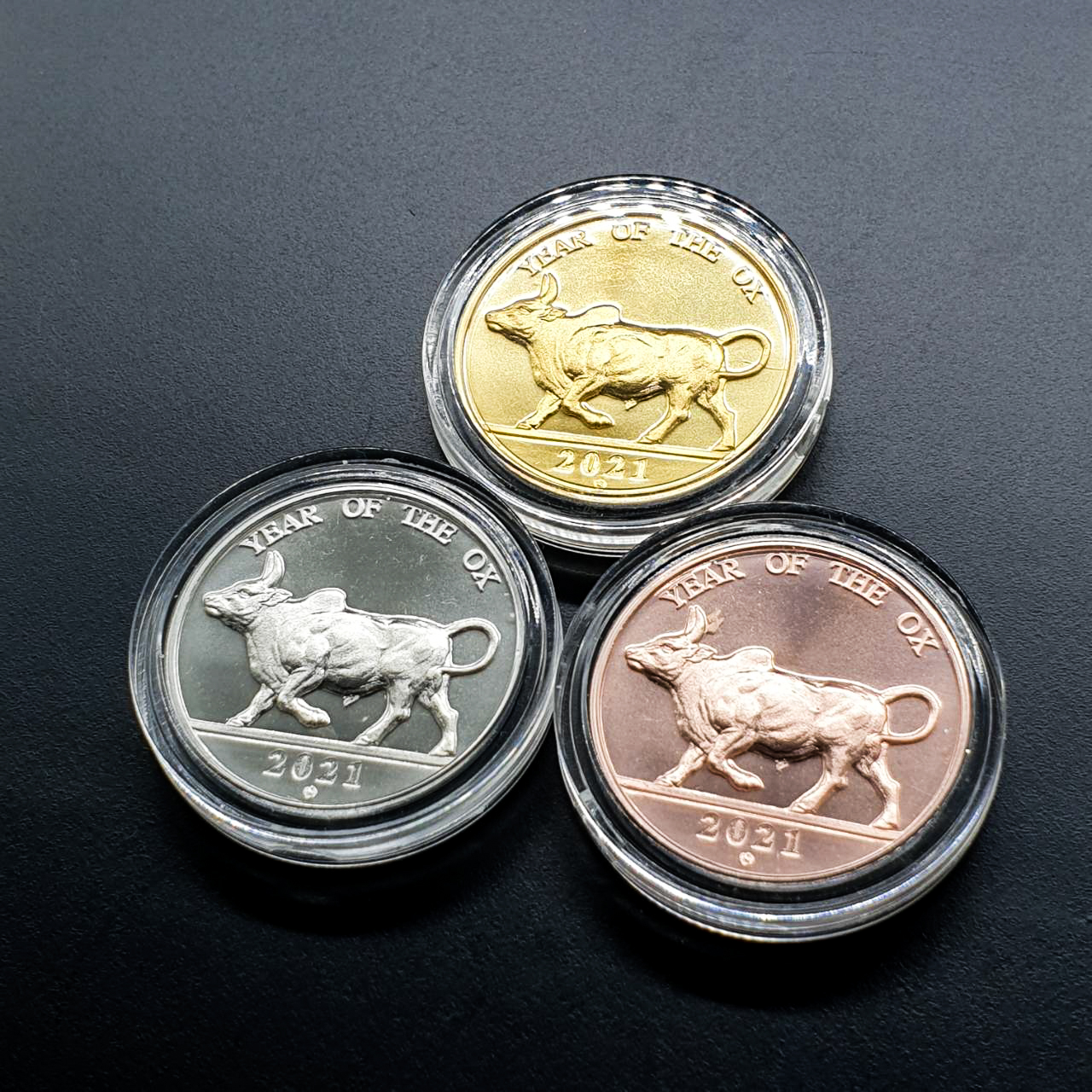 เหรียญนักษัตรปีฉลู 2564 (ทอง เงิน ทองแดง) พร้อมถุงของขวัญ