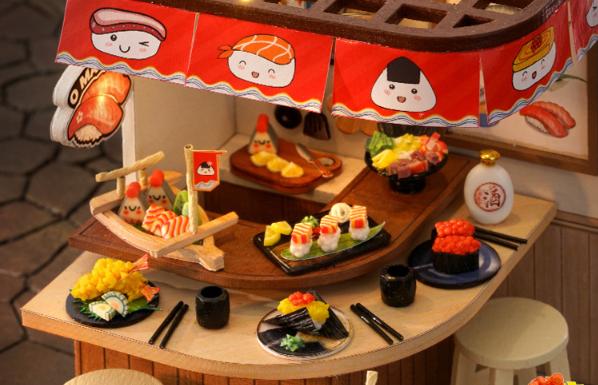 REVOLVING FOOD HOUSE