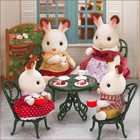 ซิลวาเนียน ชุดโต๊ะสนามสีเขียว Sylvanian Families Ornate Garden Chair