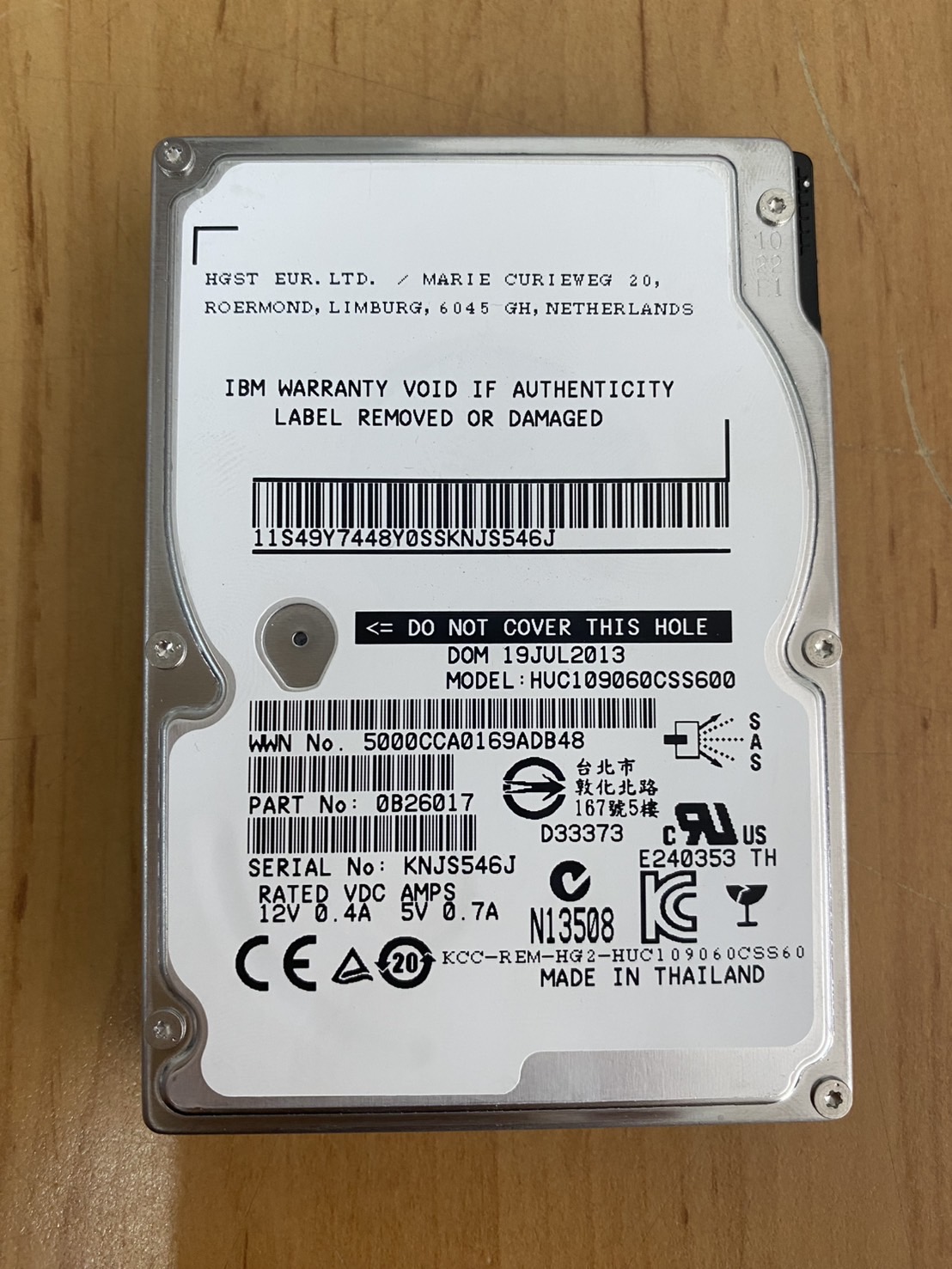 IBM 600GB 10K 6G SAS 2.5" 64MB RPM HDD Hard Drive // 0B26017 / HUC109060CSS600 / 49Y7448 (Used) // สินค้ารับประกัน โดย บริษัท อะไหล่เซิร์ฟเวอร์ จำกัด