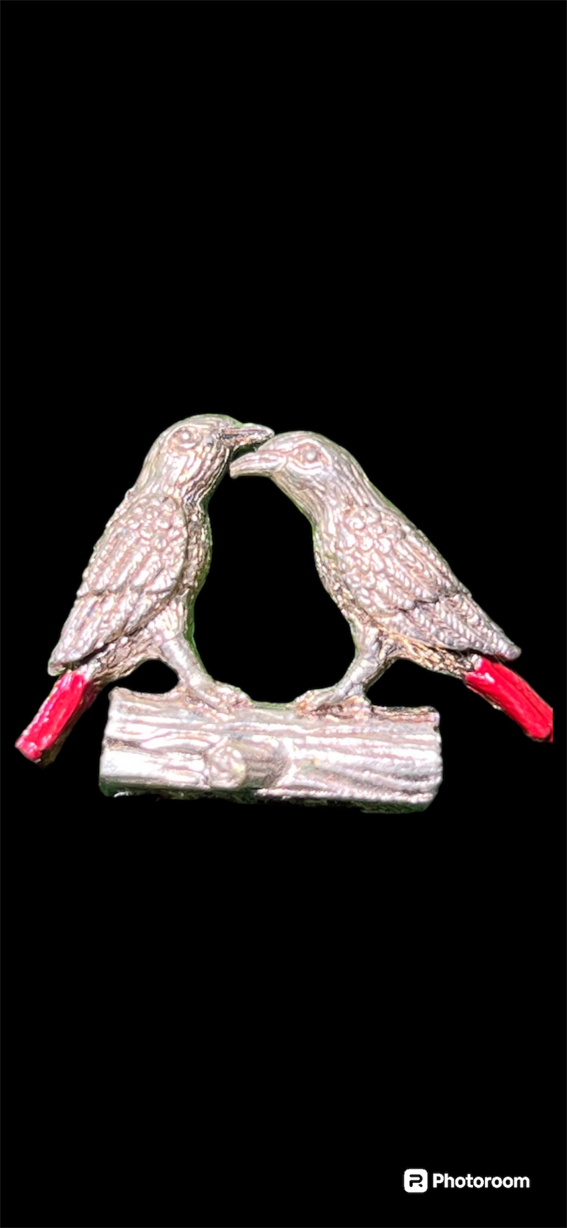 สาริกาหลงรัง หางแดง เนื้ออาบเงิน หลวงพ่อญาครูดุง วัดผาปทุมรัตนวราราม อุดรธานี (สร้างจัดสร้าง 599 องค์)