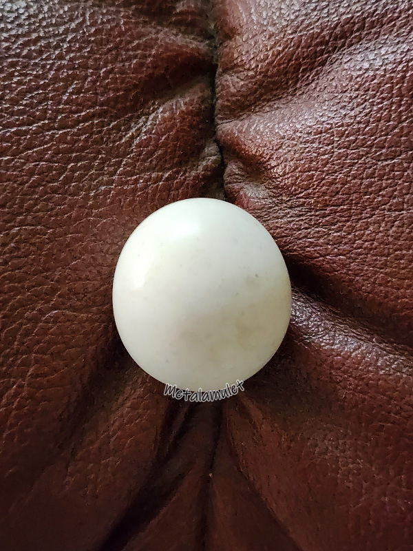 ไข่มุกถ้ำ (บางท่านเรียกเหล็กไหลขาว)