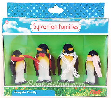 [SOLD OUT] ครอบครัวซิลวาเนียน..ตระกูลเดอเบิร์ก-นกเพนกวิน 4 ตัว (UK) Sylvanian Families Penguin Family