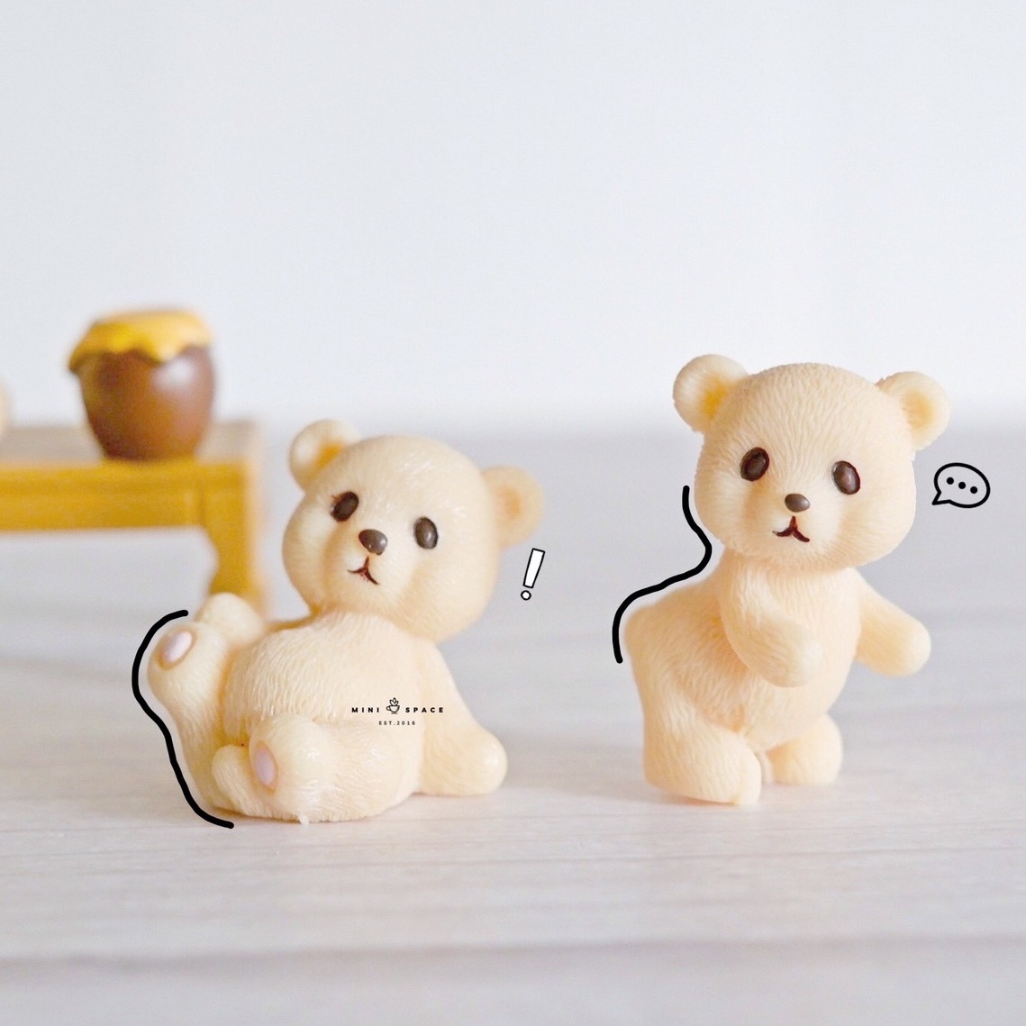 MS5116 แก๊งค์หมีน้อยกับน้ำผึ้ง ตุ๊กตาจิ๋ว ตุ๊กตาเรซิ่น โมเดลจิ๋ว แต่งสวน