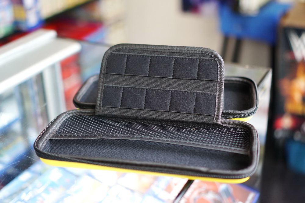 Nintendo Switch Case Hard Pouch (Yellow-Pikachu)