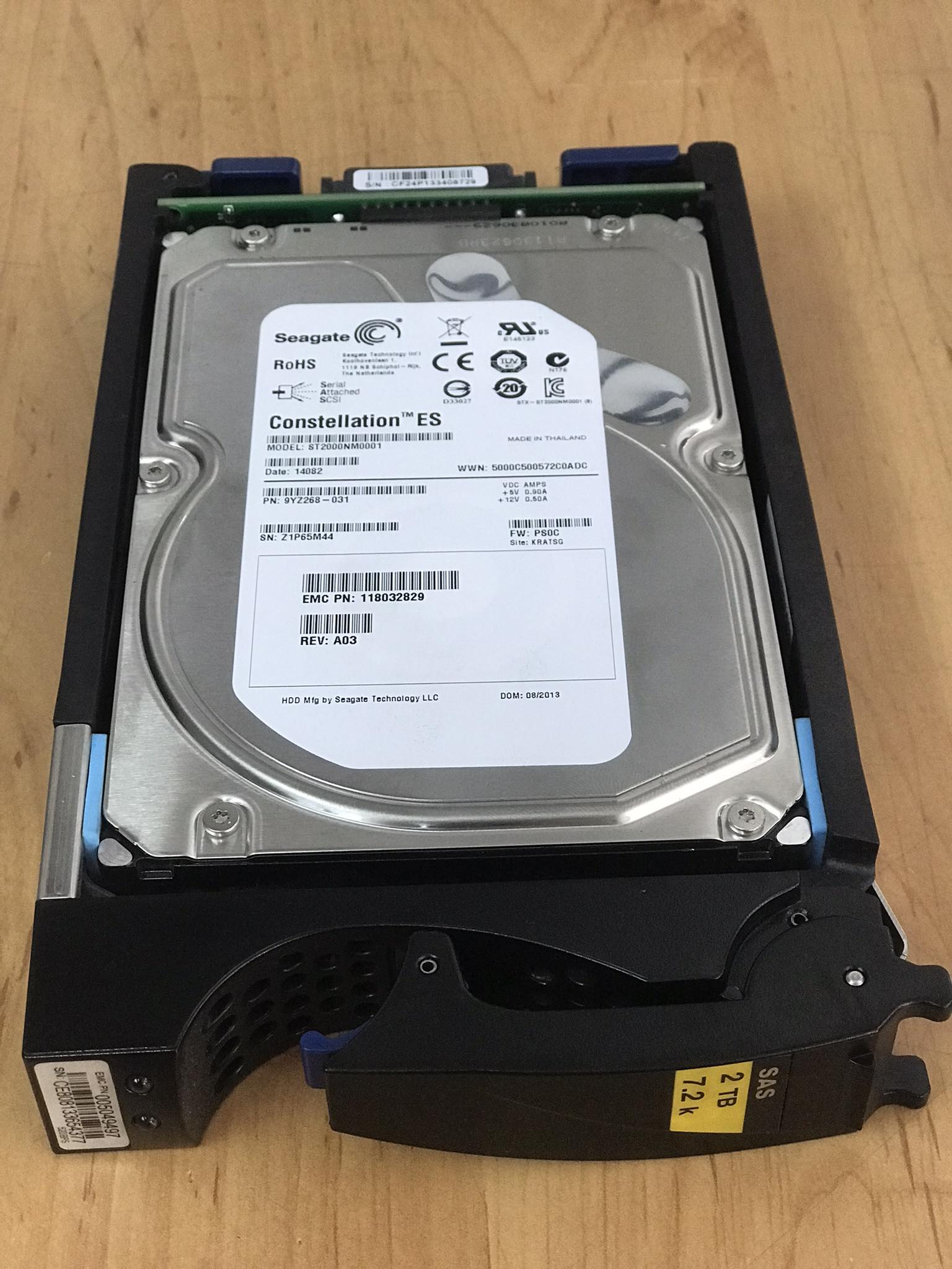 EMC 2TB 7.2K 6G 3.5 LFF SAS Hard Disk EMC 118032829 / ST2000NM0001 / Tray 005049497 / P/N 9YZ268-031 (Used) // สินค้ารับประกัน โดย บริษัท อะไหล่เซิีร์ฟเวอร์ จำกัด