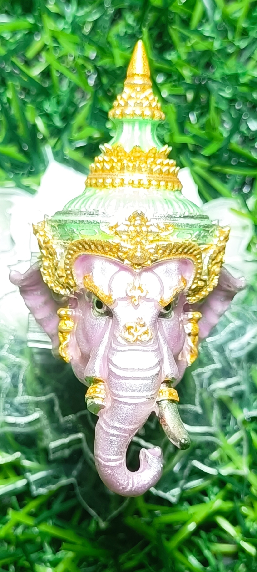 #เศียรพระพิฆเนศ #หลวงพ่อพัฒน์ วัดห้วยด้วน รุ่น #รวยประทานพร ปี 2565 ขนาดสูง 4.8 ซ.ม. กว้าง 2.7 ซ.ม. ลงยาม่วงเรืองแสง หมายเลข ๑๔