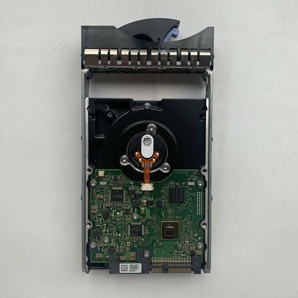 (New in Box) IBM 300GB 15K RPM 3G SAS LFF 3.5" Hard Drive W/TRAY // 43X0805, 42C0242, 43X0802, ST3300655SS, 9Z1066-039 // สินค้ารับประกัน โดย บริษัท อะไหล่เซิร์ฟเวอร์ จำกัด