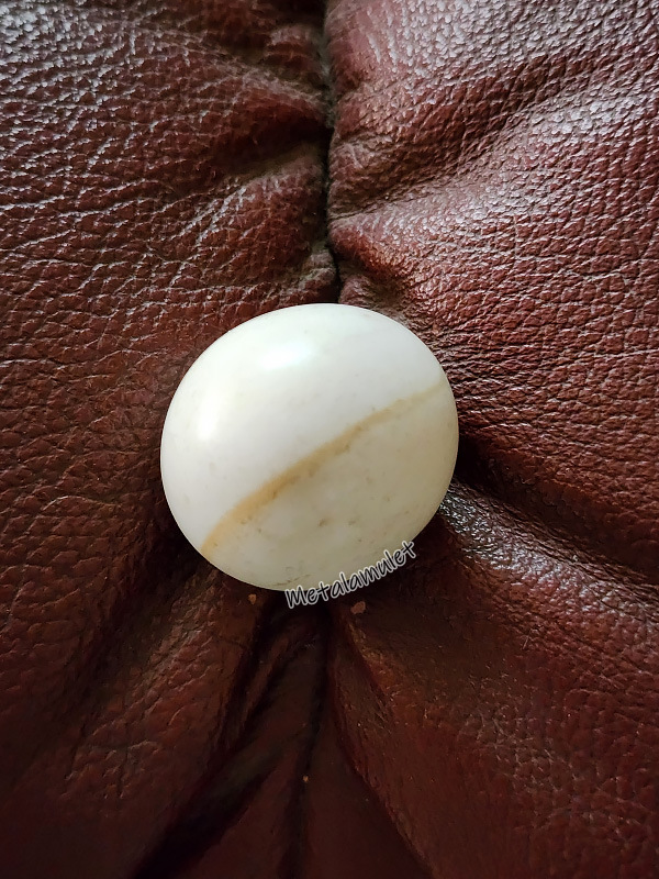 ไข่มุกถ้ำ (บางท่านเรียกเหล็กไหลขาว)