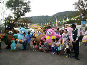 ชาลีแชปลิ้นโชว์ Chales Show