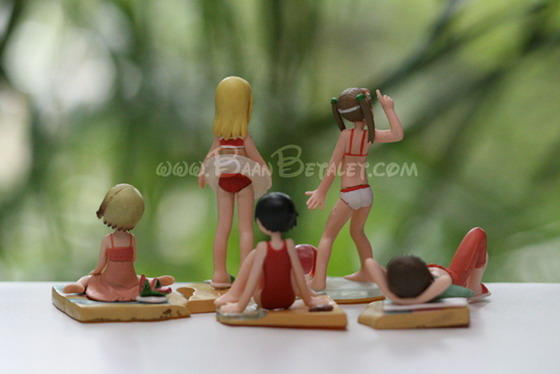 โมเดลสตอเบอรี่เที่ยวชายหาด 5 ชิ้น (Strawberry)