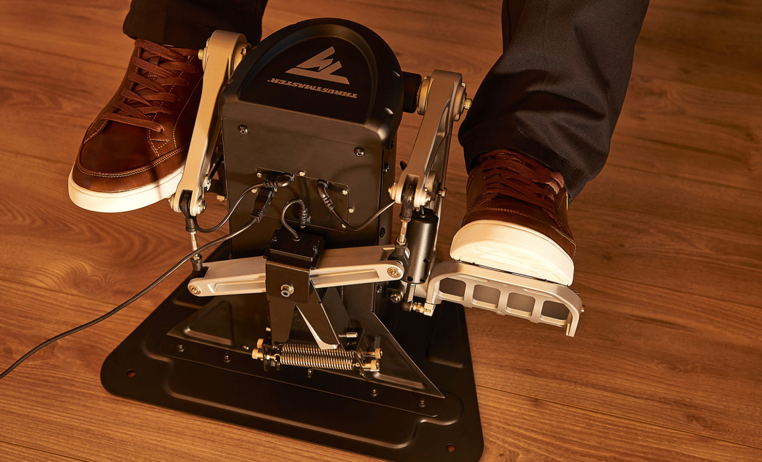 TPR: Thrustmaster Pendular Rudder WW