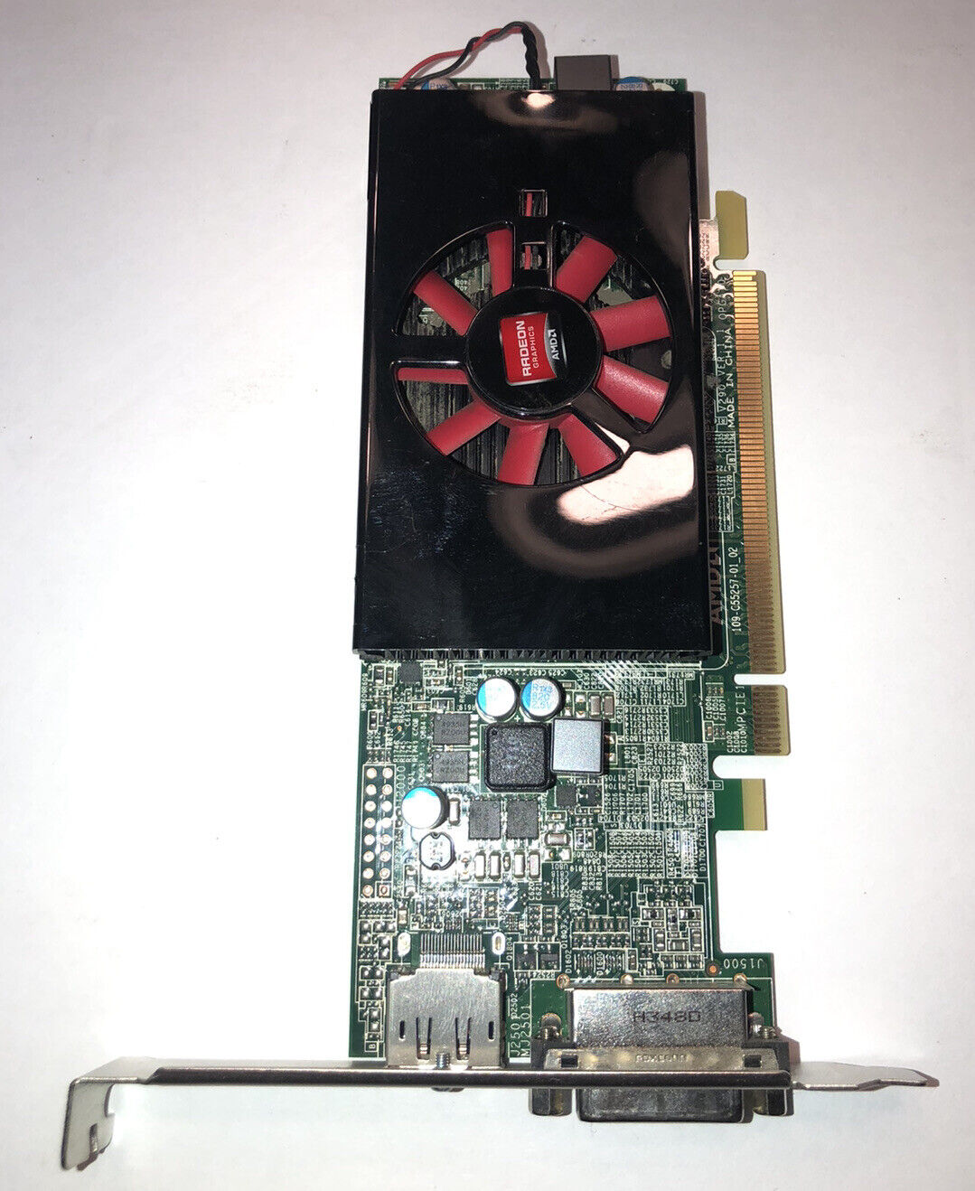 Dell AMD Radeon HD 8570 1GB PCIe Video Card High Profile // 08HW0R / 8HW0R (Used) // สินค้ารับประกัน โดย บริษัท อะไหล่เซิร์ฟเวอร์ จำกัด