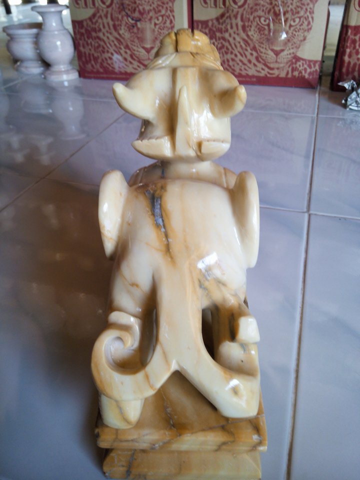 ปี่เซี๊ยะหินอ่อนขนาด 12 นิ้ว