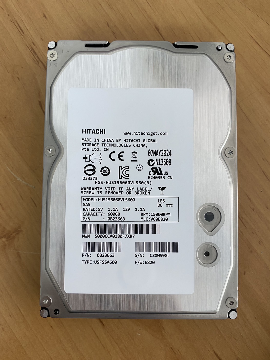 Hitachi 600GB 15K 6G SAS 3.5" HDD Hard Drive // HUS156060VLS600 / 0B23663 (Used) // สินค้ารับประกัน โดย บริษัท อะไหล่เซิร์ฟเวอร์ จำกัด