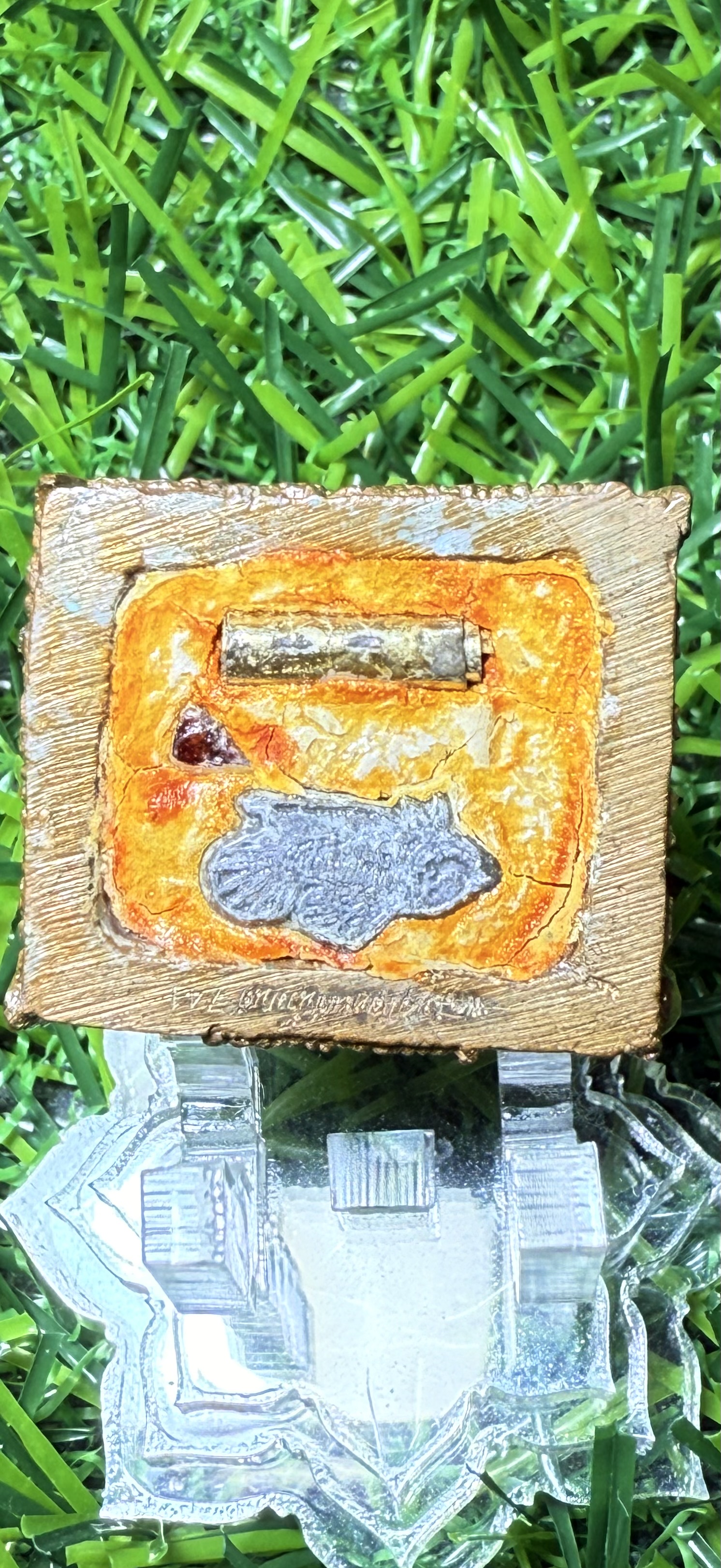 ชูชกรวยทรัพย์รับโชค หลวงปู่น่วม วัดโพธิ์ศรีเจริญ จ.สุพรรณบุรี เนื้อนวโลหะผิวไฟ ปี 2551