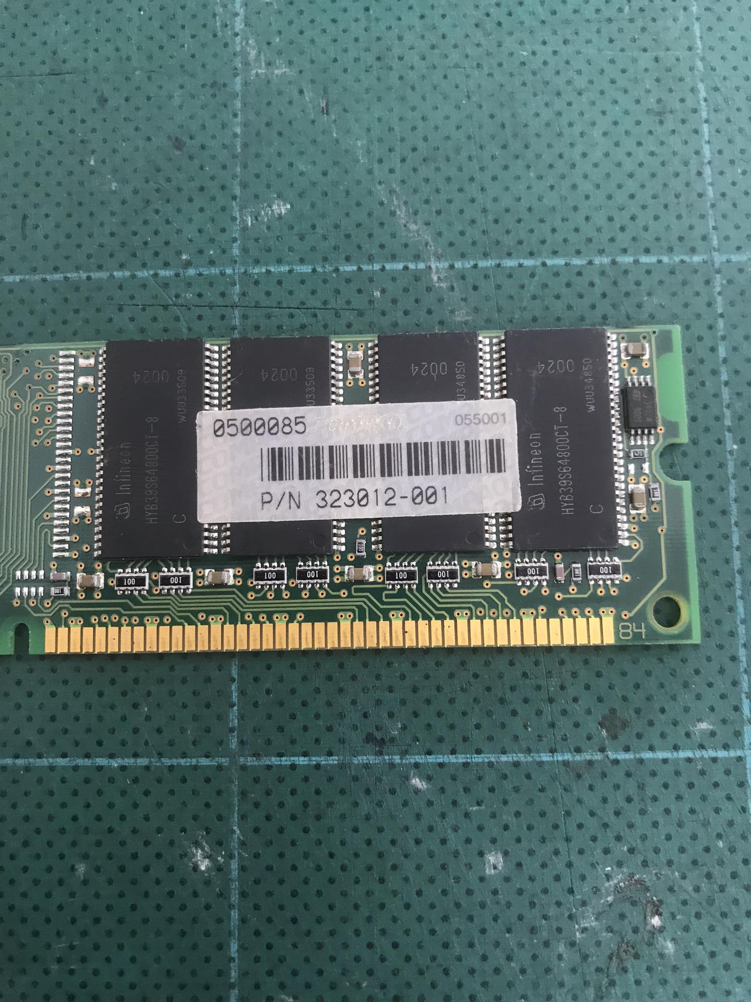 Compaq 64MB 100MHz PC100 ECC Unbuffered CL2 168-Pin DIMM 3.3V Memory / 323012-001 / HYS64V8300GU-8-C // (USED) สินค้ารับประกัน โดย บริษัท อะไหล่เซิร์ฟเวอร์ จำกัด