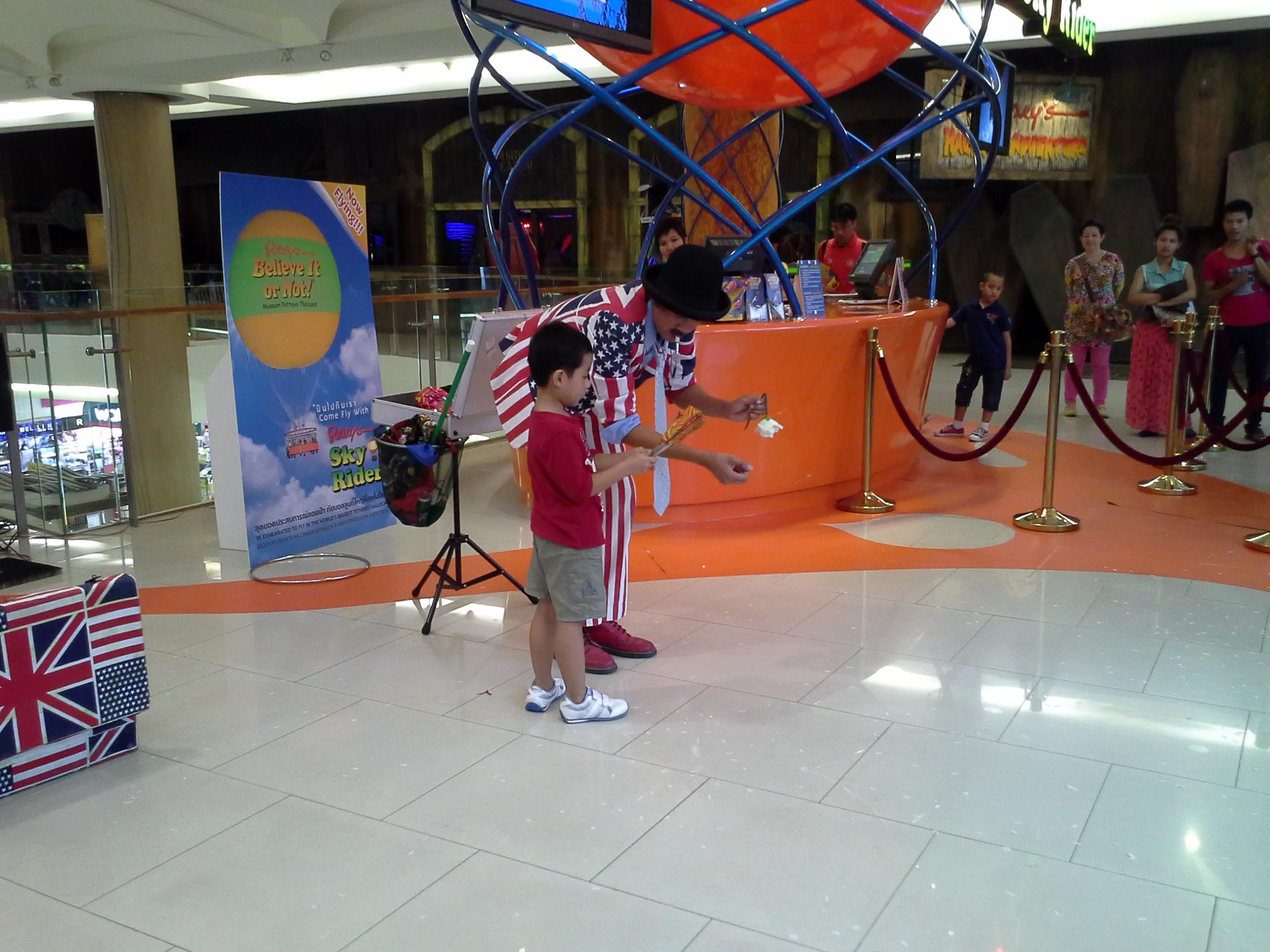 มายากลตลก Magic Comedy