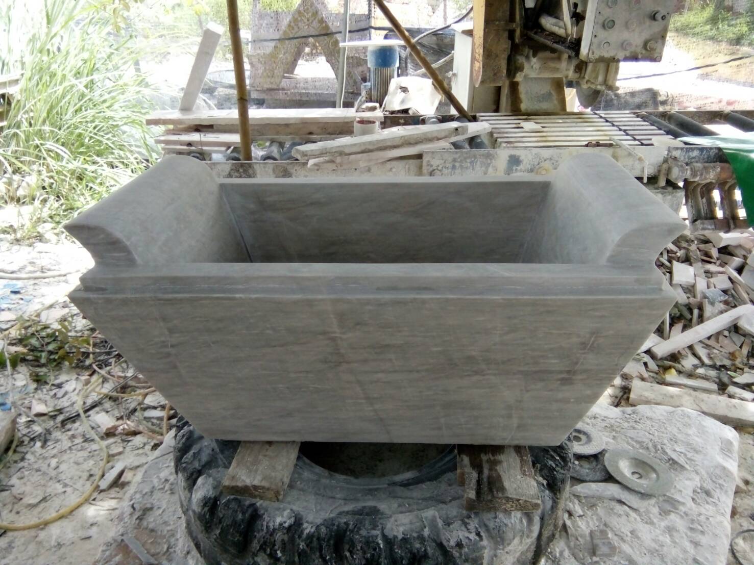 กระถางธูปหินอ่อนทรงสีเหลี่ยม