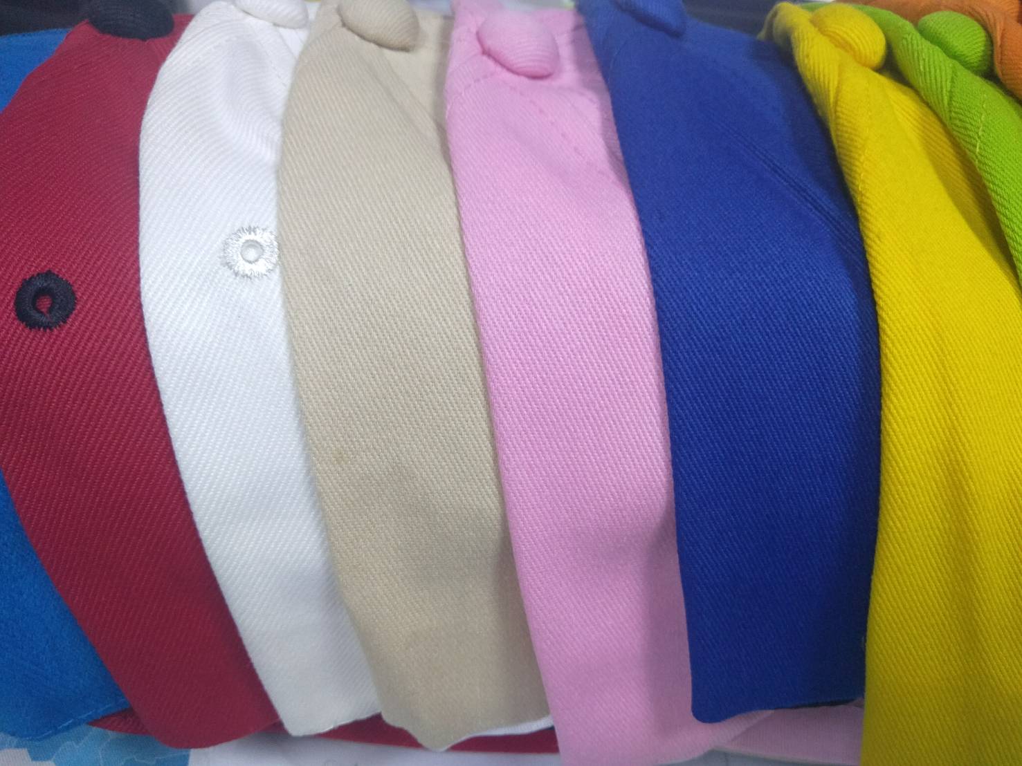 หมวกแฟชั่น หมวกแก๊ป หมวกเดินป่า หมวกกอล์ฟ สีพื้น (หมวกเปล่า)