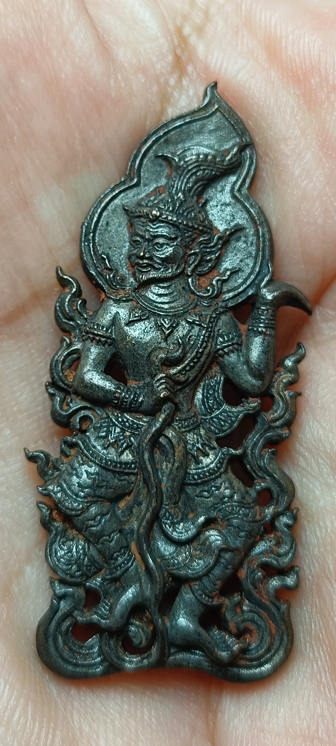 เหรียญหล่อบรมครูฤาษีปางเสมอเถร รุ่น อานุภาพพ่อครู ที่ระลึกพิธีไหว้ครู ปี 2560 หลวงพ่อรักษ์ อนาลโย วัดสุทธาวาส จ.อยุธยา