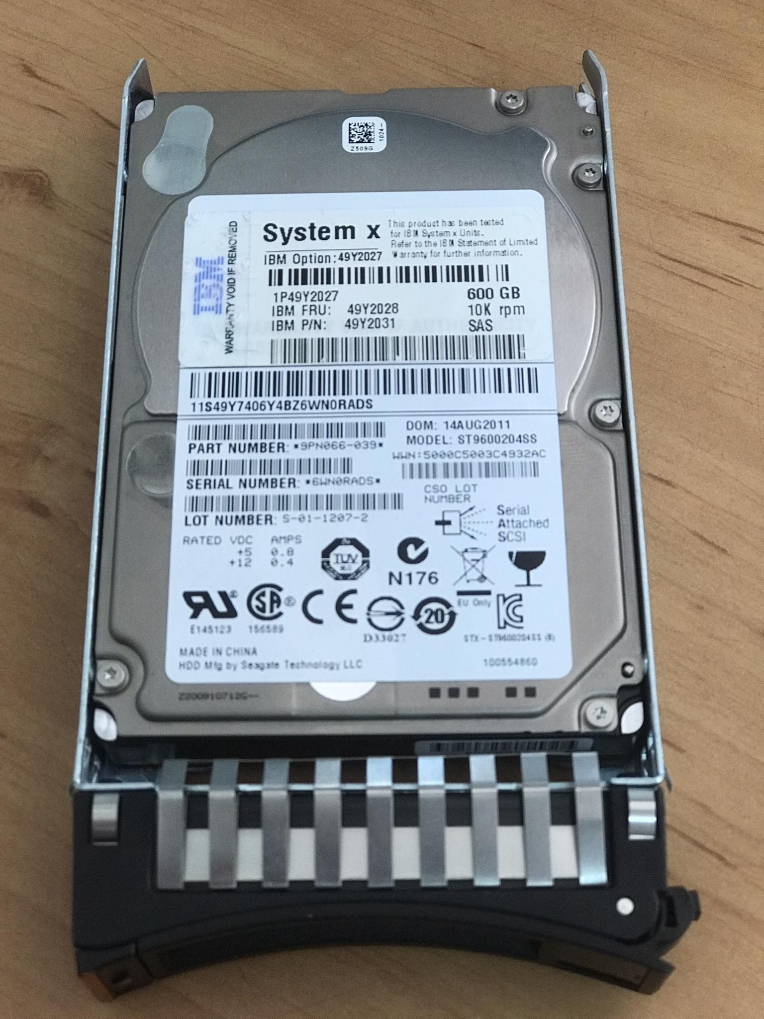 IBM 600GB 10K 6G SAS 2.5'' HDD , 49Y2028, 49Y2027, 49Y2031, ST9600204SS (Used) // สินค้ารับประกัน โดย บริษัท อะไหล่เซิร์ฟเวอร์ จำกัด