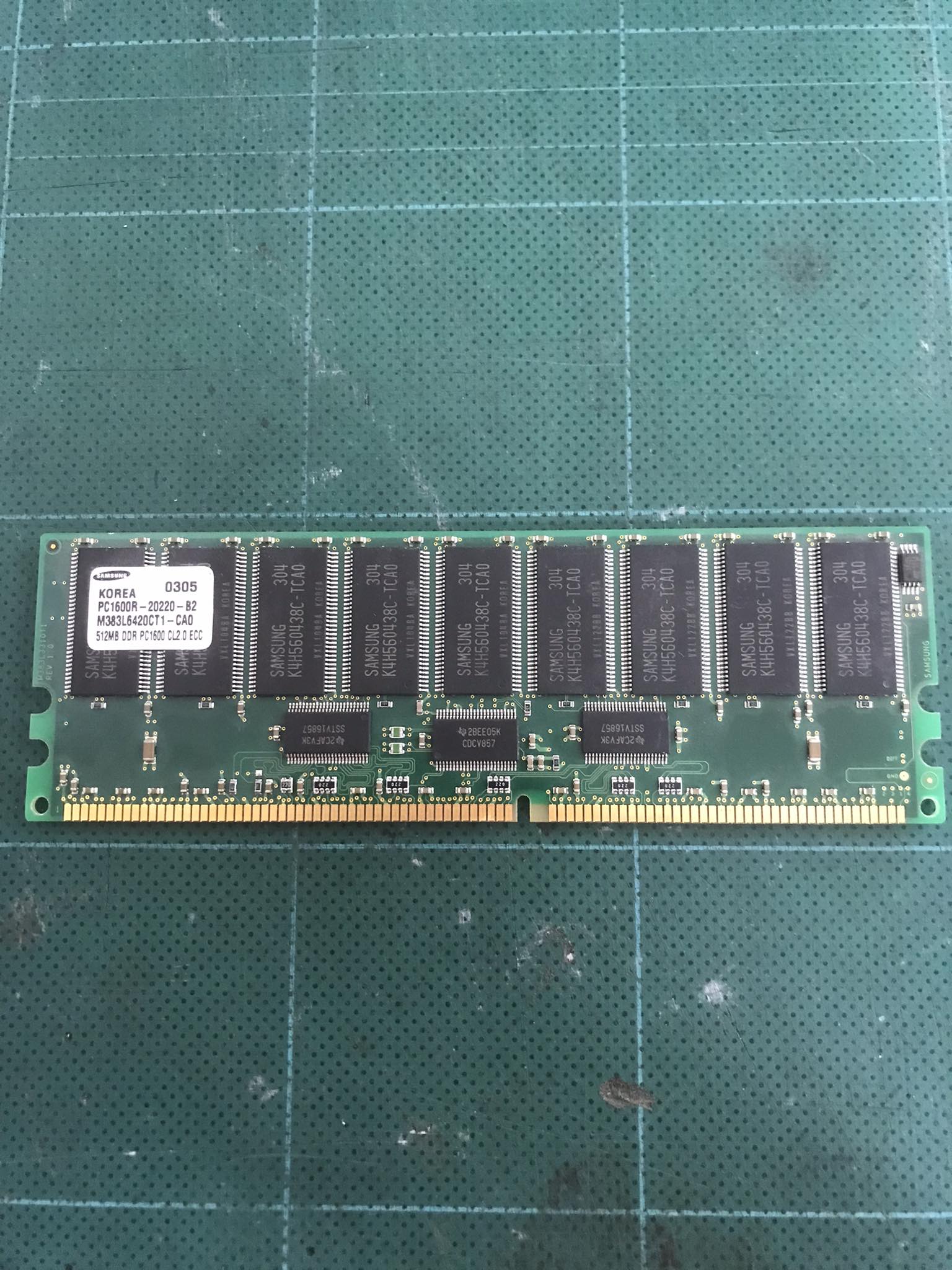 Samsung 512MB DDR PC1600 CL2.0 ECC Server Memory RAM / M383L6420CT1-CA0 // (USED) สินค้ารับประกัน โดย บริษัท อะไหล่เซิร์ฟเวอร์ จำกัด