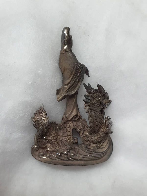 พระโพธิสัตว์กวนอิม ระนอง เนื้อเงิน