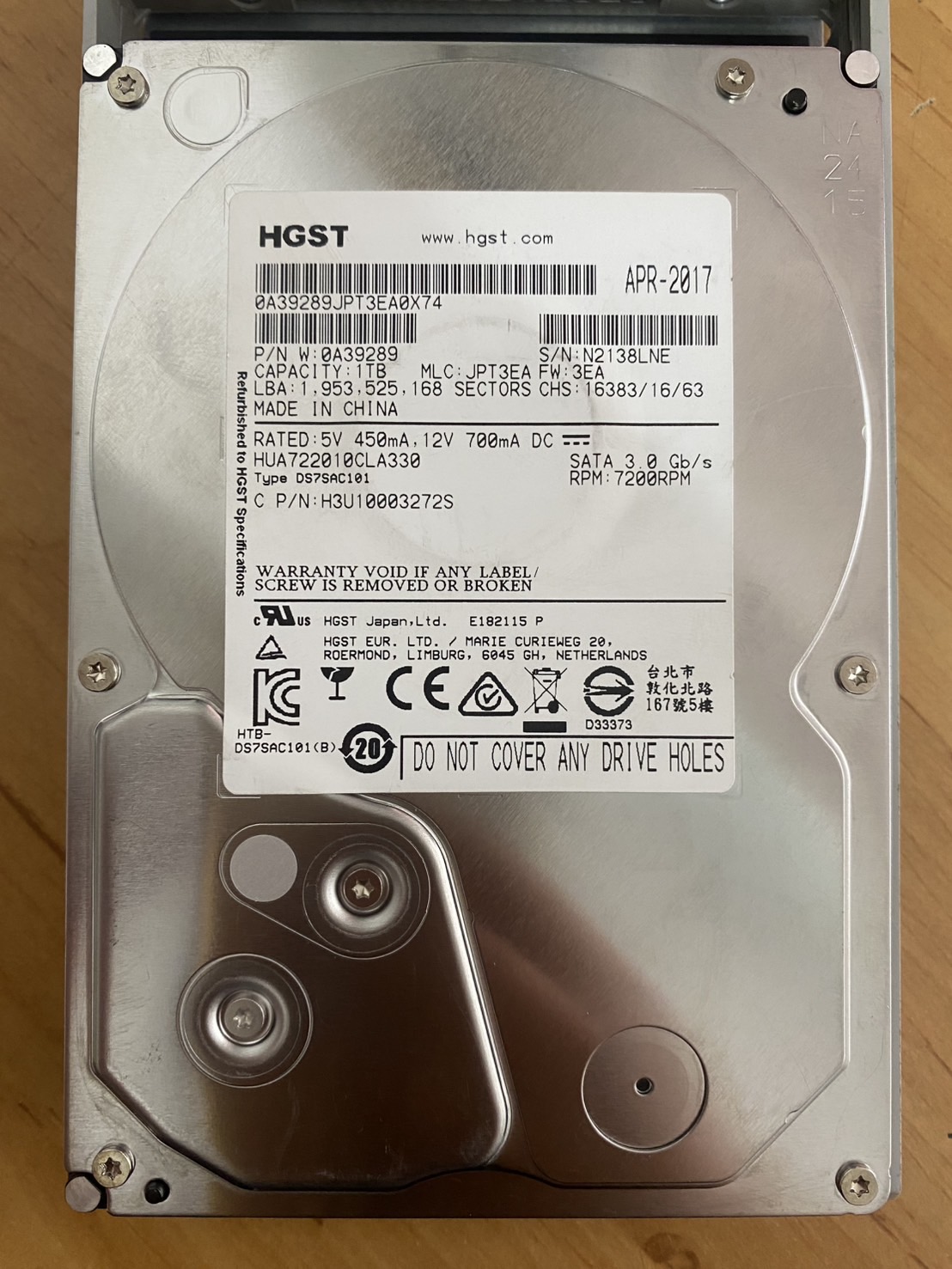 HGST 1TB 7.2K 3G SATA 3.5" RPM 32MB Cache Hard Drive // HUA722010CLA330 / 0A39289 (Used) // สินค้ารับประกัน โดย บริษัท อะไหล่เซิร์ฟเวอร์ จำกัด