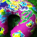 หมอนยางพาราคล้องคอ护胫枕