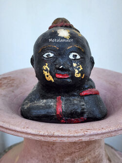 กุมารทองนอนดำ