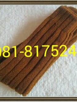 ถุงเท้าพระสงฆ์อย่างดี เนื้อหนานุ่ม มีสีขาว สีเหลือง สีพระราช สีแก่นขนุน สีกลักแดง