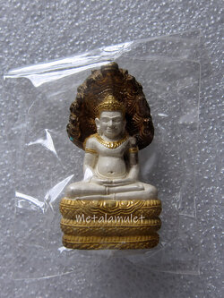 หลวงพ่อศิลาเนื้อเงิน