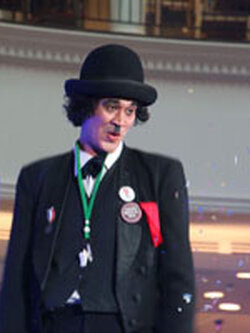 ชาลีแชปลิ้นโชว์ Chales Show