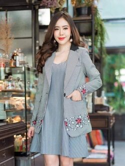 สูทสก็อตปักดอกไม้ no.2009