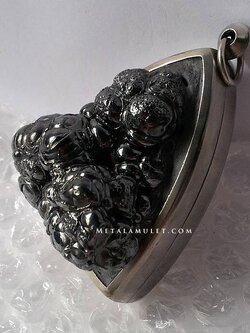 เหล็กไหลเกาะล้าน